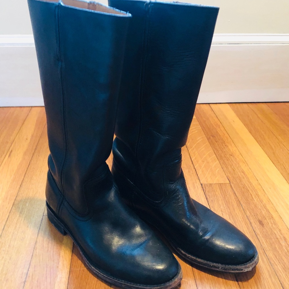 FRYE Boots - timeless style 77986